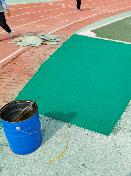 渝中球场翻新修补改造专项服务介绍